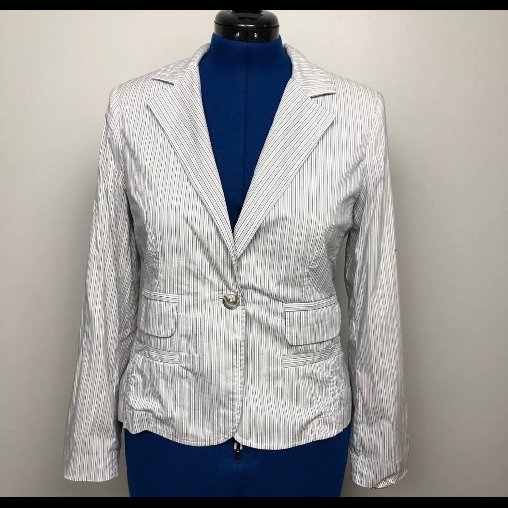 Cabi 903 Lightweight Career Blazer Jacket